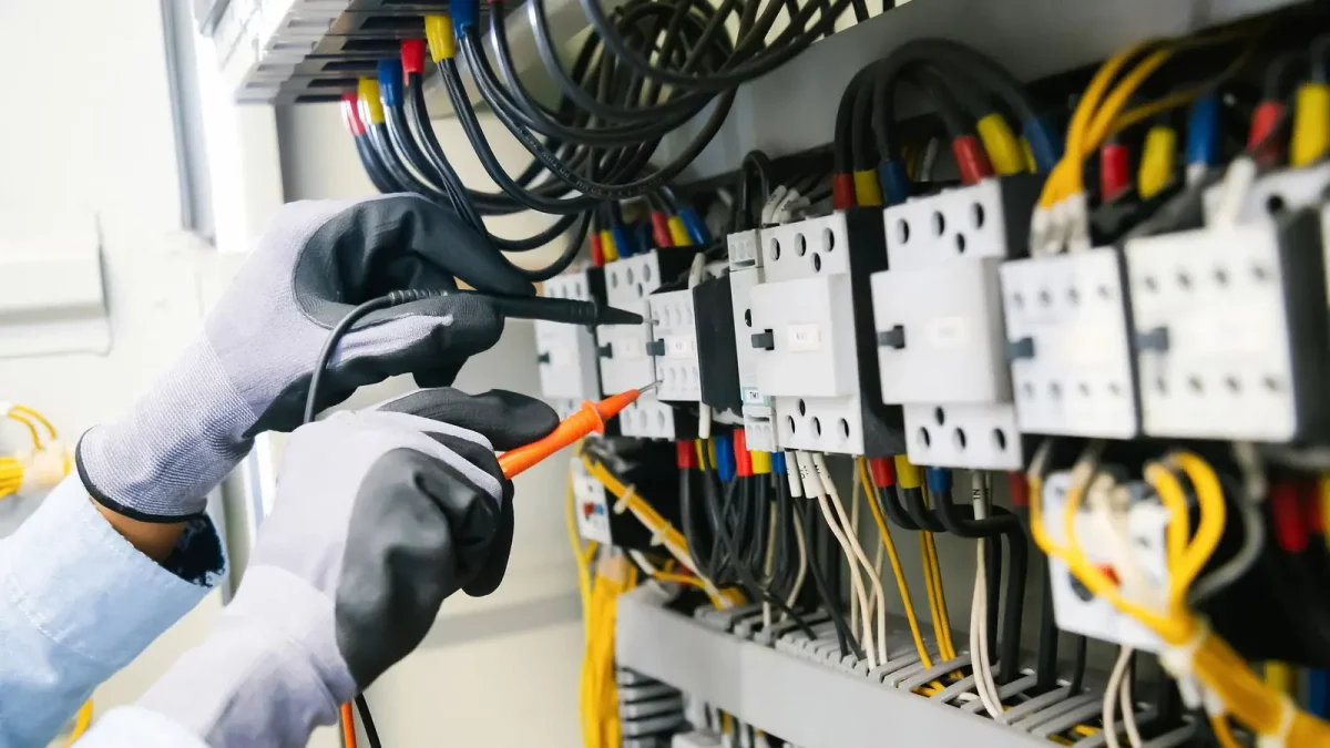 electrical-servicing-cityhousekeeping